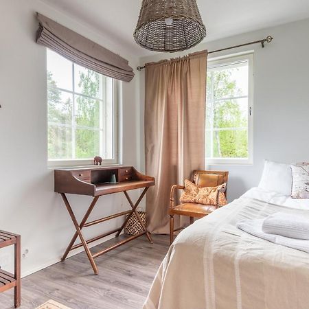 Villa Jokivarsi Bed & Breakfast Vantaa Dış mekan fotoğraf